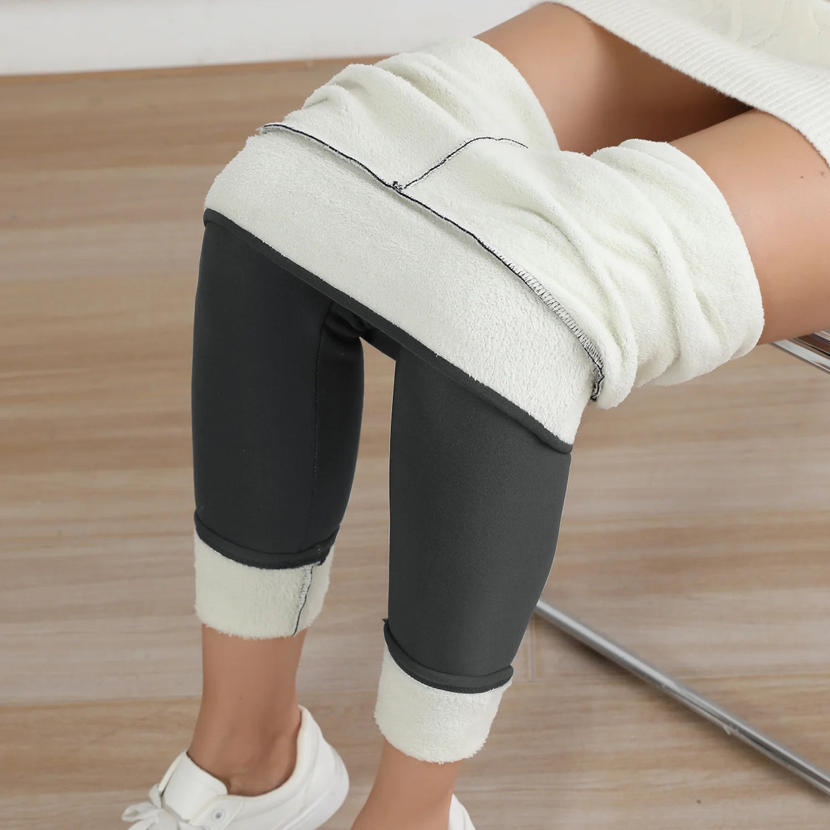 Women’s High-Waist Fleece-Lined Winter Leggings – Warm & Stretchy