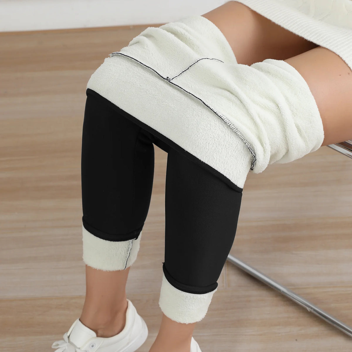 Women’s High-Waist Fleece-Lined Winter Leggings – Warm & Stretchy
