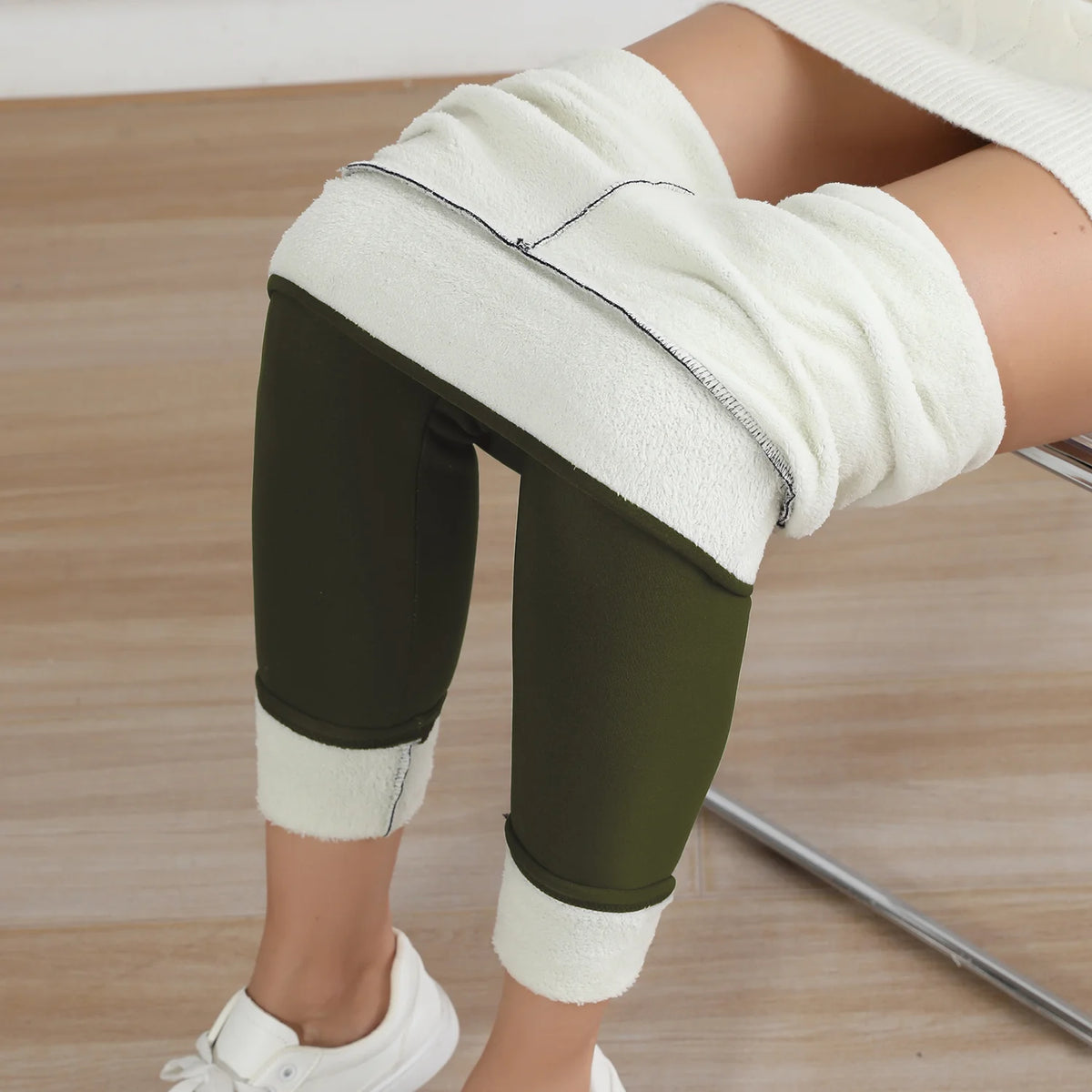 Women’s High-Waist Fleece-Lined Winter Leggings – Warm & Stretchy