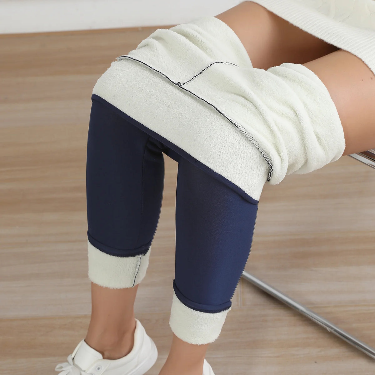 Women’s High-Waist Fleece-Lined Winter Leggings – Warm & Stretchy