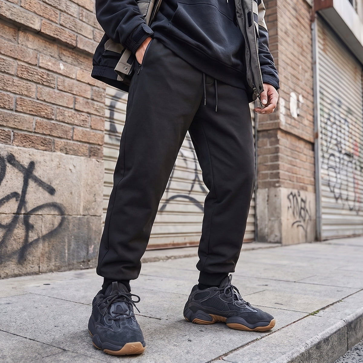 Men’s Winter Fleece-Lined Thermal Sweatpants – Thick, Warm & Windproof
